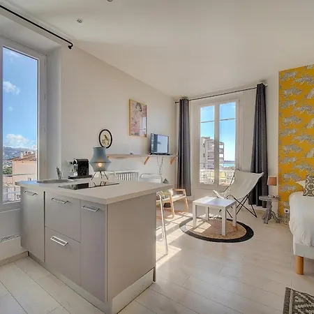 Apartment Immogroom - Bourgeois Building - Quiet - Parking - Sea View